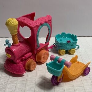 My Little Pony Friendship Express Train & Scooter Friends Scooter by Hasbro